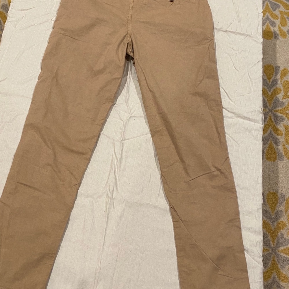 Like new khaki AE Extreme Flex slim pants.